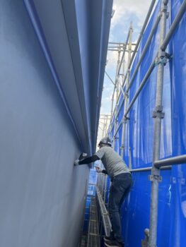 静岡県事務所新築工事軒天コーキング