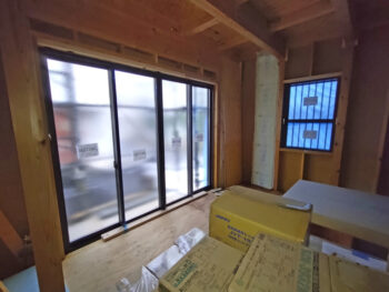 江戸川区N様邸　サッシ取り付け👷‍♂️
