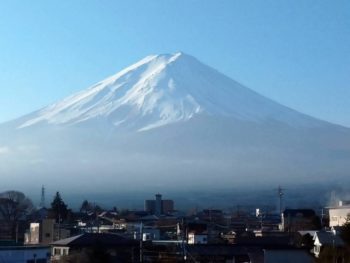 秀麗富士山　　スタッフのお正月休み
