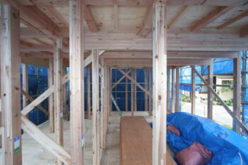 新築注文住宅1階部分枠組み
