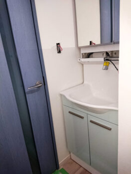 江戸川区K様邸2階トイレ専用洗面化粧台